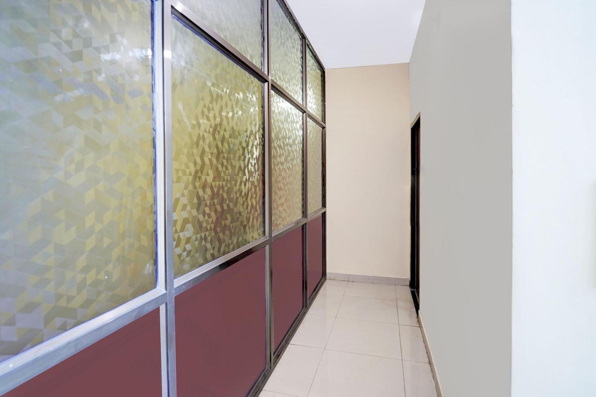 Super Hotel O Blw Kakarmatta Near Banaras Junction Bénarès Extérieur photo