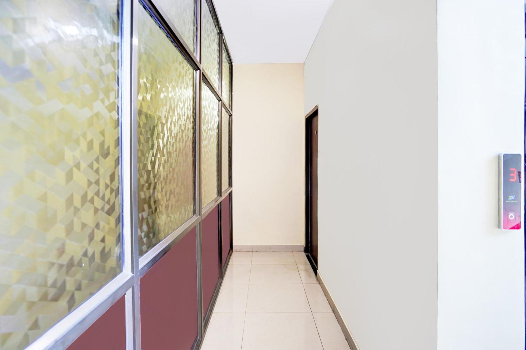 Super Hotel O Blw Kakarmatta Near Banaras Junction Bénarès Extérieur photo