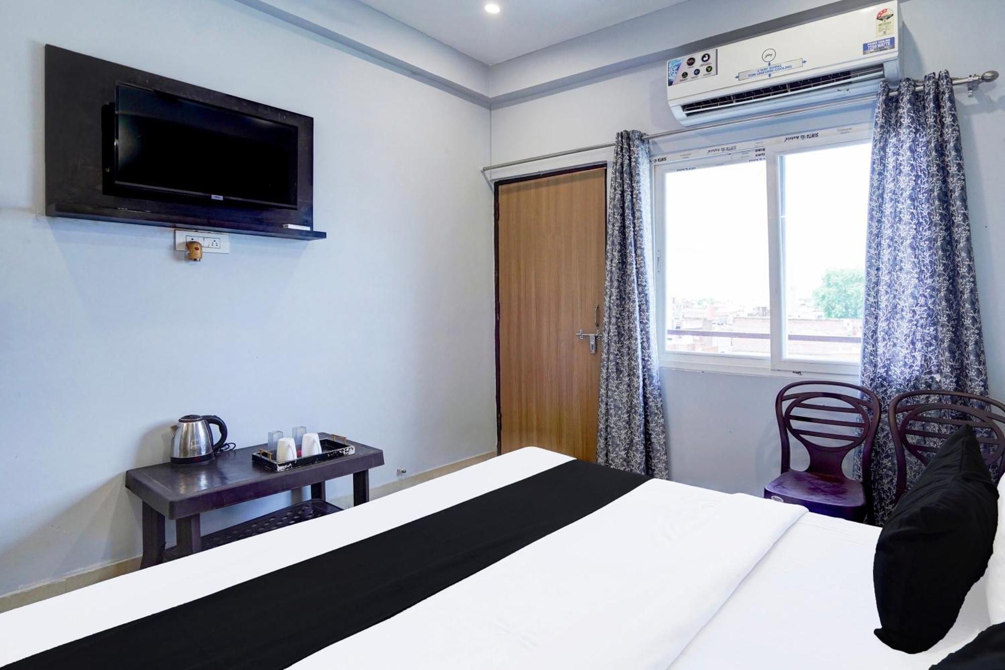 Super Hotel O Blw Kakarmatta Near Banaras Junction Bénarès Extérieur photo